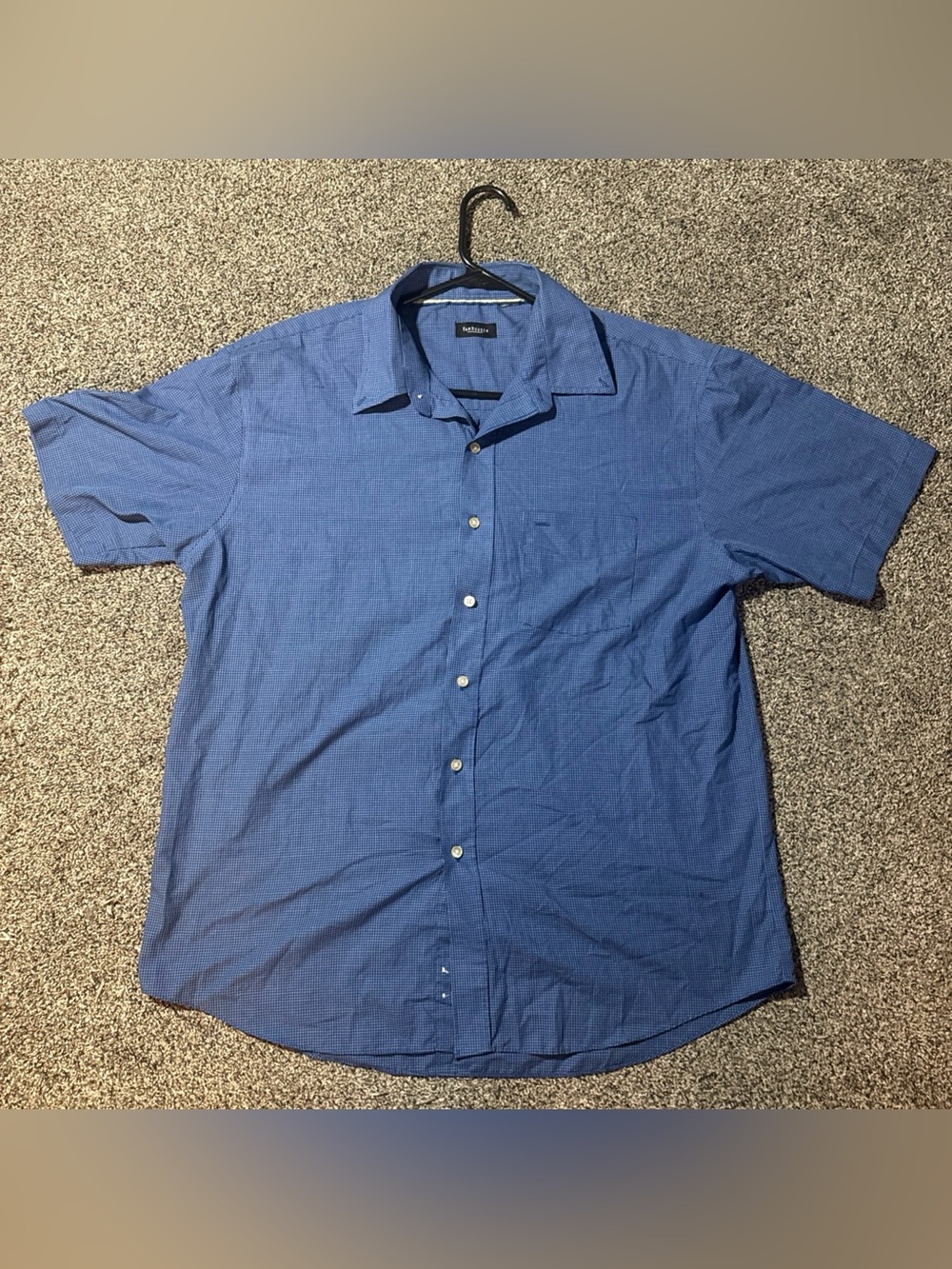 Van Heusen Button Down Short Sleeve XL Shirt Top Men Pocketed Micro Checkered